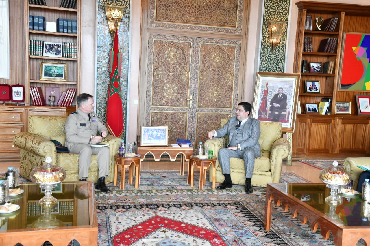 بوريطة يستقبل كبير مستشاري رئيس أركان الدفاع البريطاني لشؤون الشرق الأوسط وشمال إفريقيا