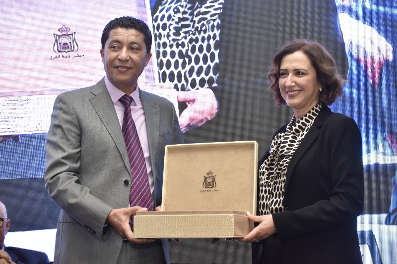 مجلس جهة الشرق يوقع اتفاقية شراكة مع وزارة السياحة و الصناعة التقليدية و الاقتصاد الاجتماعي و التضامني على هامش المنتدى المغربي الإسباني للاقتصاد الاجتماعي و التضامني.