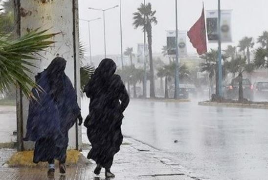 نشرة إنذارية جديدة: أمطار قوية ورياح عاصفية لـثلاثة أيام بالمغرب