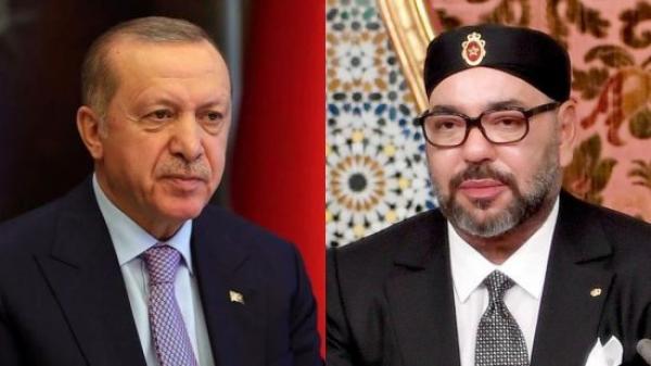 جلالة الملك محمد السادس يعزي أردوغان ويؤكد وقوف المغرب مع تركيا