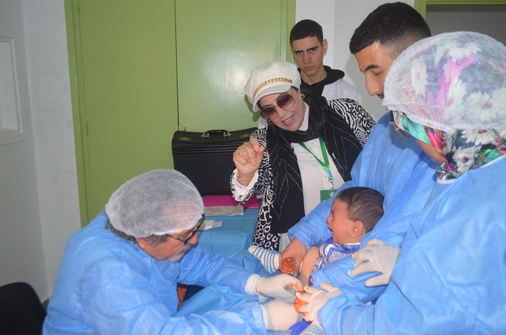 جمعية الثريا للعمل الخيري والتضامن الاجتماعي بمكناس تبصم على حفل اعذار جماعي ناجح لفائدة أطفال الأسر المعوزة بالعاصمة الاسماعلية مكناس.