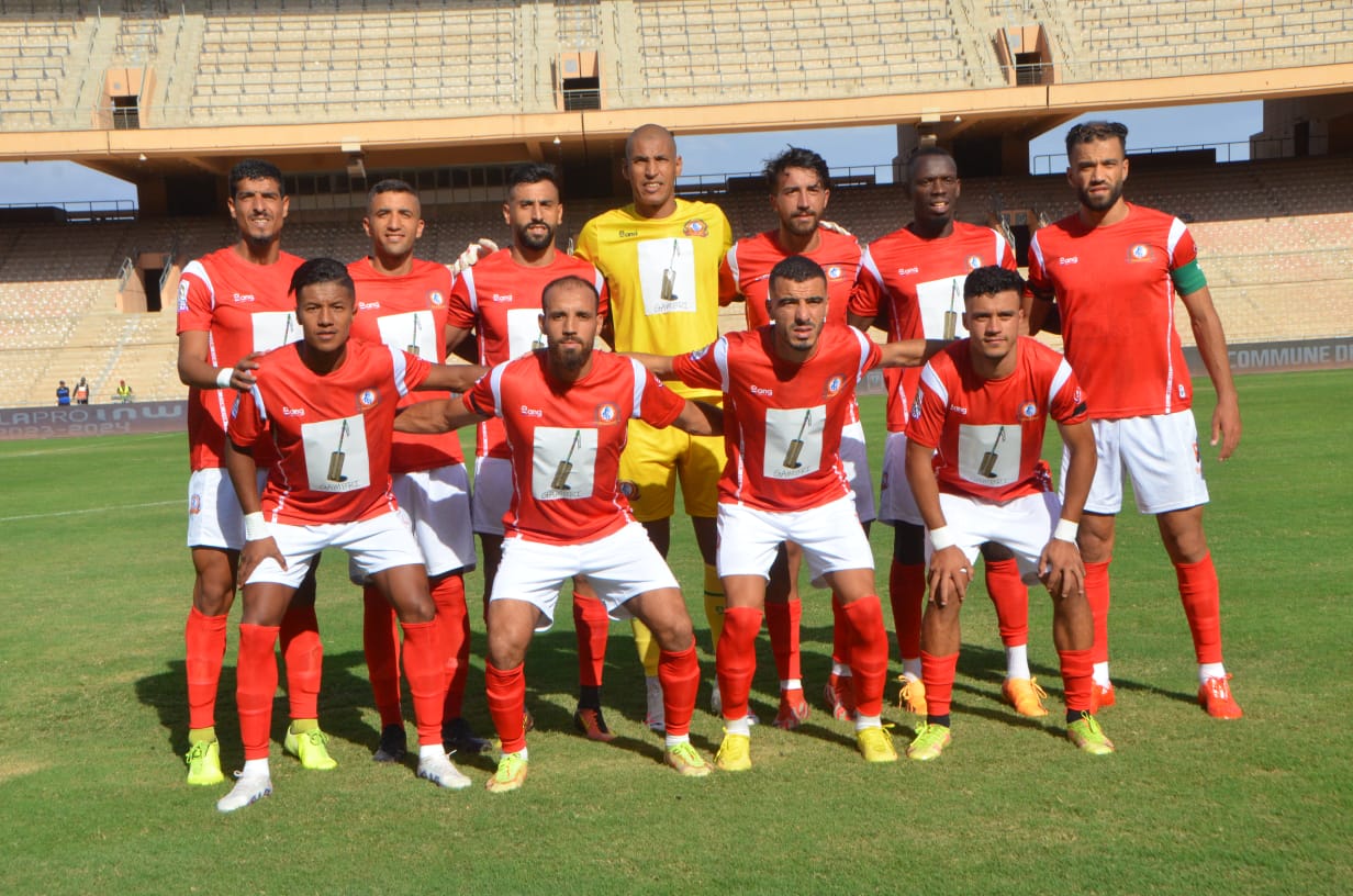 جماهير الكوديم من منع حضور المباريات إلى منع النقل المباشر ولو في المواقع الاليكترونية.