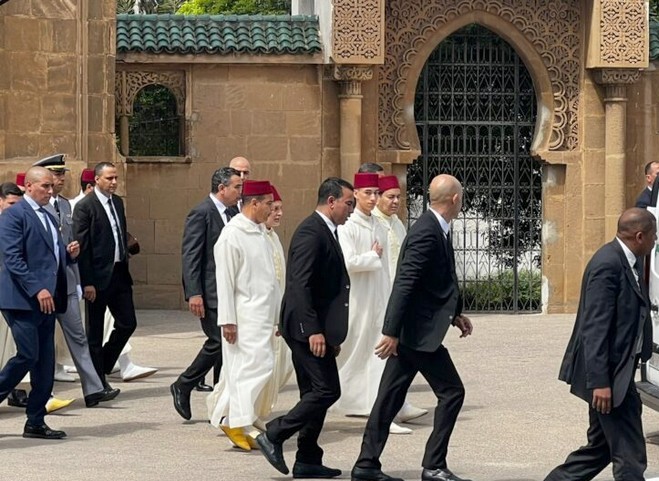 الرباط: إقامة صلاة الاستسقاء بالمسجد الأعظم بحضور الأمير مولاي الحسن و مولاي رشيد