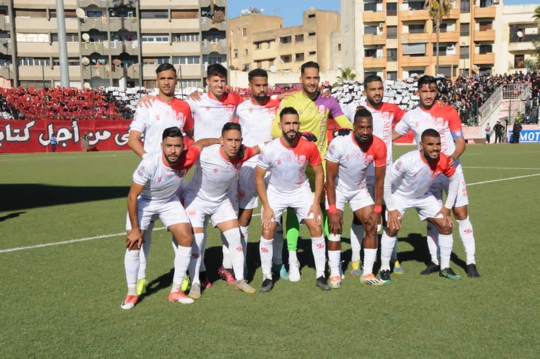 الكوديم يُحَيِّدُ فريق سطاد المغربي من قمة الدوري الاحترافي الثاني.