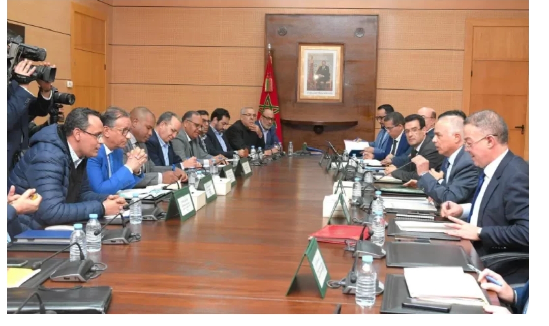 هذه تفاصيل الجولة الثالثة من الحوار بين النقابات التعليمية ولقجع
