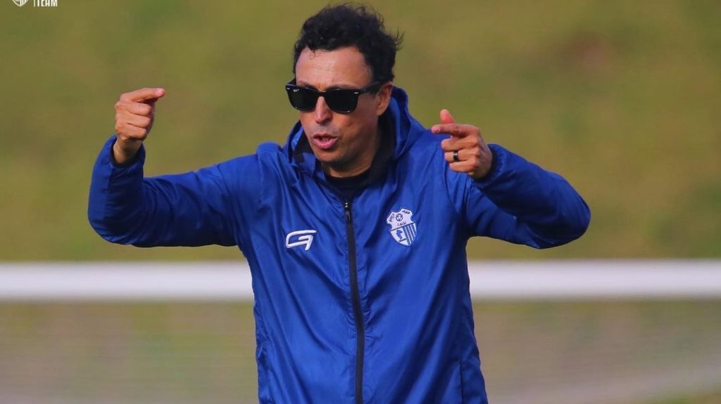 اتحاد طنجة يتعاقد مع المدرب هلال الطير.