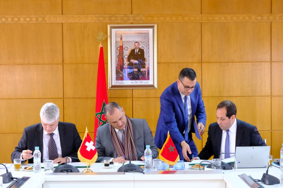 المغرب وسويسرا يوقعان اتفاقية حول الملكية الفكرية.