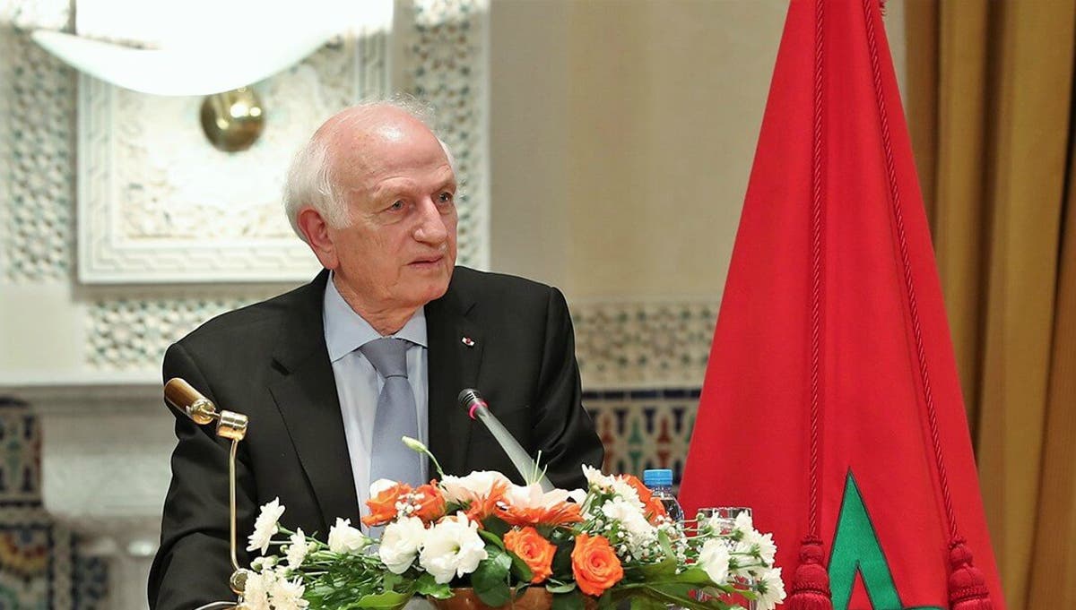 توشيح المستشار الملكي أندري أزولاي بأحد أعلى الأوسمة في إسبانيا