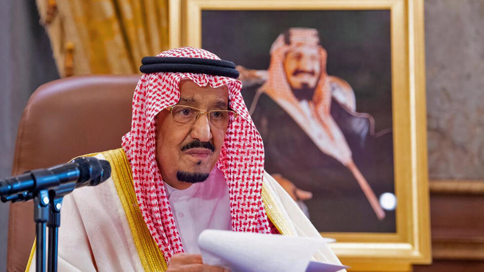 الملك سلمان يدخل المستشفى لإجراء بعض الفحوصات الطبية