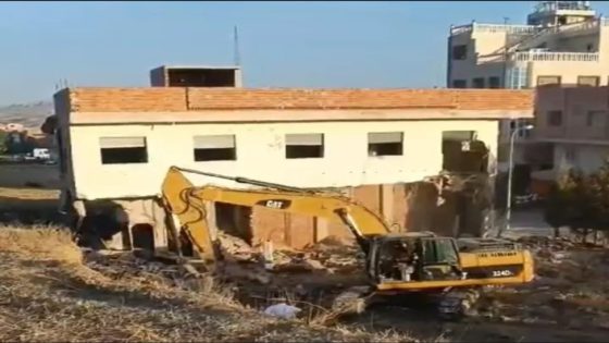 سلطات طنجة تهدم بناية غير قانونية لمسؤول جماعي بأمر من والي الجهة