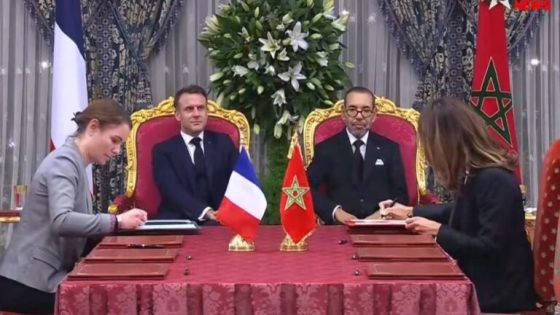 المغرب وفرنسا يوقعان 22 اتفاقية للتعاون في عدة مجالات بينها التعليم والطاقات والطيران والقطارات