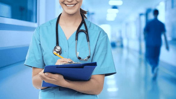 تفكيك شبكة إجرامية بمكناس متورطة في تزوير ملفات مرضية والنصب على مؤسسات الضمان الاجتماعي والتأمين