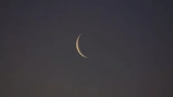 السعودية والإمارات وقطر والكويت والبحرين تحتفل بالعيد الأحد.. ودول آسيوية تؤجله إلى الإثنين