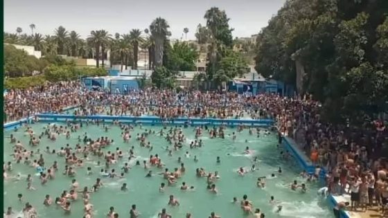 موجة حر شديدة تدفع ساكنة مكناس للإقبال على المسبح البلدي وفي ظل حرارة بلغت 42 درجة.. المسبح البلدي باب بوعماير وفضاءات مكناس تستقطب العائلات هروباً من لهيب الصيف