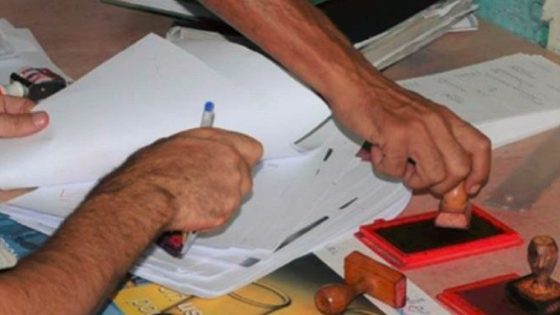 تفكيك شبكة تزوير وثائق وتأشيرات شنغن بالناظور وجرسيف.. وتوقيف 9 أشخاص متورطين في الهجرة غير الشرعية والاتجار بالبشر