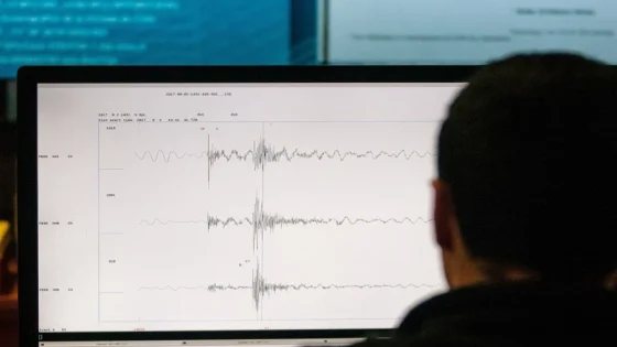زلزال بقوة 5.5 درجات يضرب جنوب إسبانيا ويثير الذعر في المناطق السياحية