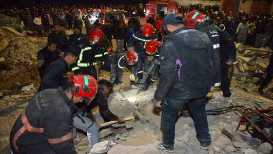 تدخلات عاجلة بأوامر ملكية بفاس بعد فاجعة انهيار بنايتين خلّفت 22 ضحية و16 مصابًا