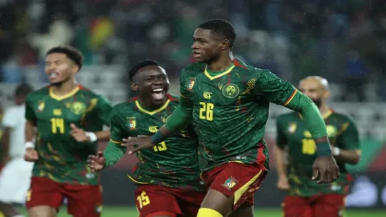 الكاميرون تصمد وتطيح بجنوب إفريقيا 2-1 وتتأهب لمواجهة المغرب في الدور الثمانية