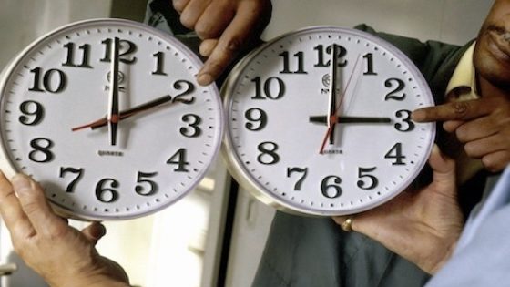 شهر رمضان ..الرجوع إلى الساعة القانونية للمملكة (توقيت غرينيتش) عند حلول الساعة الثالثة صباحا من يوم الأحد 15 فبراير الجاري